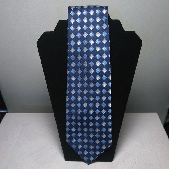 Pierre Cardin Other - "Pierre Cardin" Diamond Design Tie